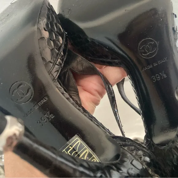 CHANEL python black Heels with Pearl Detail exotic vintage 39.5 - Picture 7 of 8